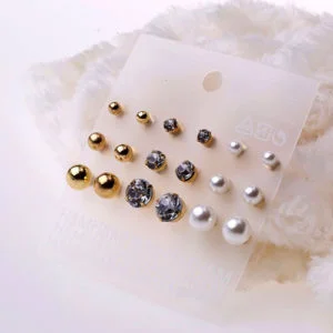 CLASSIC BLACK AND WHITE ROMANTIC STUD EARRINGS FOR WOMEN