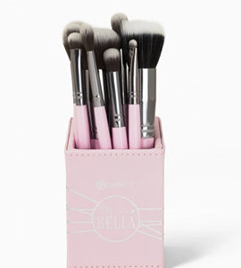 Mrs Bella 9 piece brush set | Bh Cosmetics