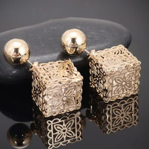 BIG SQUARE FLOWER EARRINGS