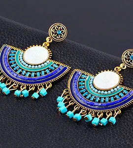 flower pendant drop earrings in vintage style